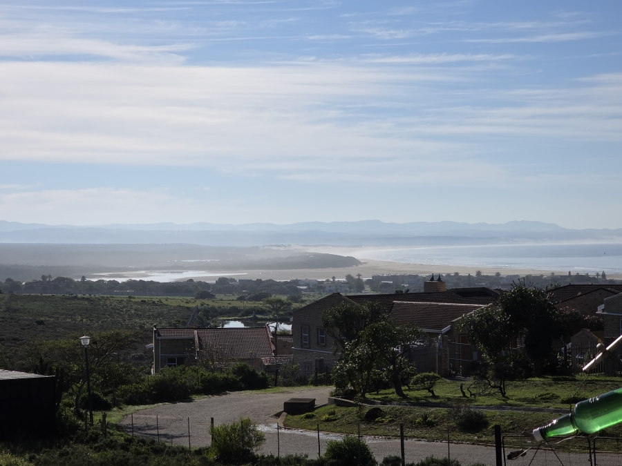 3 Bedroom Property for Sale in Wavecrest Eastern Cape